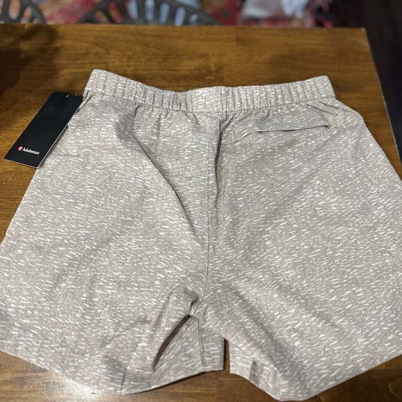 lululemon athletica Other - Lululemon Men's Beige Patterned ABC Woven Air Shorts